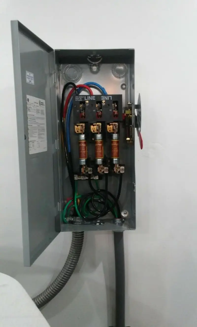 Three-phase disconnect switch installed for Smoke Detector Installation in Gibraltar